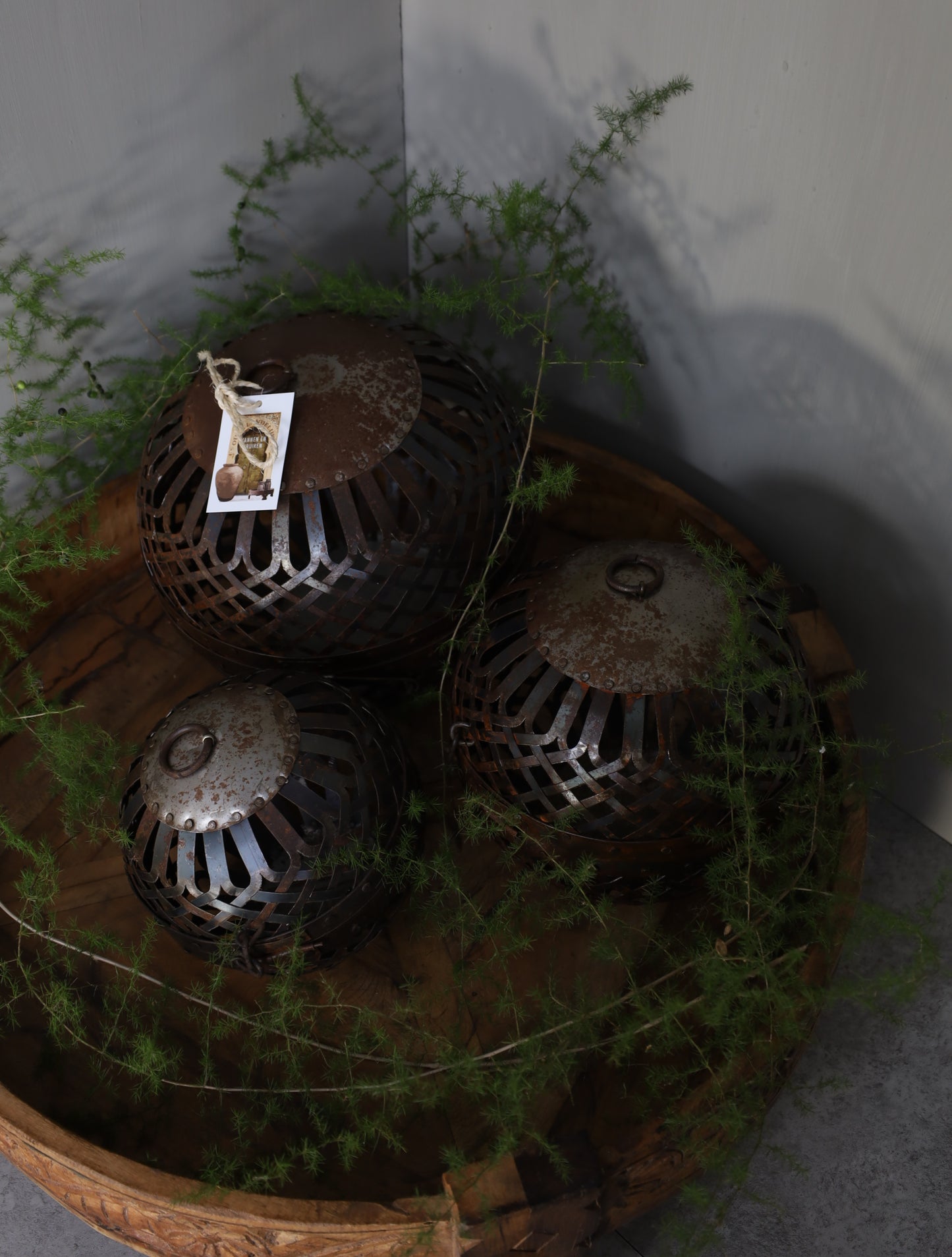 Metalen set van 3 roestballen